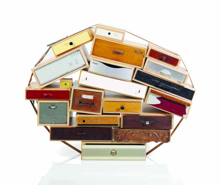 2015_NYR_03901_0507_000(tejo_remy_you_cant_lay_down_your_memories_a_chest_of_drawers_designed)
